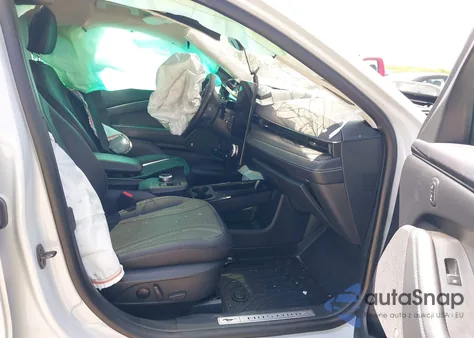 2023 Ford Mustang Mach-E Premium z USA, uszkodzony, nr VIN 3FMTK3SU2PMA96628